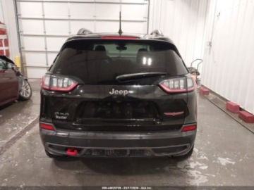 Jeep Cherokee V 2019 Jeep Cherokee Trailhawk 2019 3.2 Benzyna 271KM, zdjęcie 2