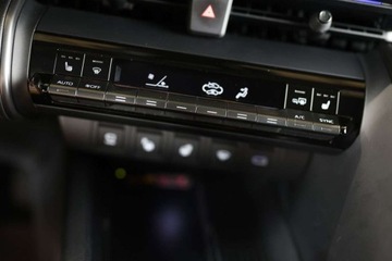 Toyota C-HR II SUV 2.0 Hybrid Dynamic Force 197KM 2024 Toyota C-HR 2.0 Hybrid Dynamic Force GR Sport 2.0 Hybryda 197KM, zdjęcie 14