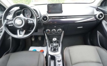 Mazda 2 III Hatchback Facelifting 1.5 SKYACTIV-G M Hybrid 90KM 2021 Mazda 2 Bezwypadkowa Serwisowana 1-Wlasciciel Navi Kamera Xenon Asystenci, zdjęcie 7