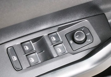 Volkswagen Polo VI Hatchback 5d 1.0 TSI 115KM 2019 Volkswagen Polo 115 Km 6 biegow, Highline, Czujniki parkowania, Bezwypadko, zdjęcie 18