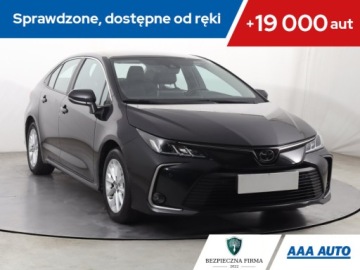 Toyota Corolla XII Sedan 1.5 VVT-i 125KM 2022 Toyota Corolla 1.5 VVT-i, Salon Polska