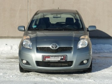 Toyota Yaris II Hatchback 5d 1.33 Dual VVT-i 101KM 2010 Toyota Yaris 1.3 VVT-i, zdjęcie 4