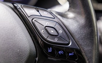 Toyota C-HR I Crossover Facelifting 2.0 Hybrid Dynamic Force 184KM 2020 Toyota C-HR 2.0 Hybrid Selection 2.0 Hybryda 184KM, zdjęcie 36