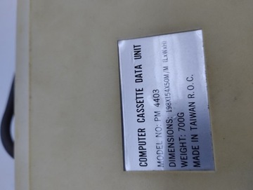 Компьютер COMMODORE C 64. Магнитофон C64.