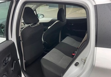 Toyota Yaris III Hatchback 5d Facelifting 1.0 VVT-i 69KM 2014 Toyota Yaris 1.0 Benzyna Kamera Klimatyzacja El. lusterka Benzyna 69KM, zdjęcie 9