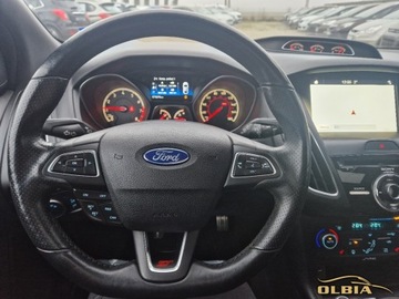 Ford Focus III ST Kombi 2.0 EcoBoost 250KM 2017 Ford Focus Wersja ST 250KM Xenon Led Skory Navi Zadbany 2.0 Benzyna 250KM, zdjęcie 23