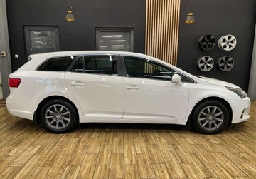 Toyota Avensis III Wagon Facelifting 1.8 Valvematic 147KM 2012 Toyota Avensis 1.8 147KM NAVI kamera manual BEZWYPADKOWA GWARANCJA, zdjęcie 5