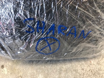 LOKETNÍ OPĚRKA KŮŽE VW SHARAN 7N