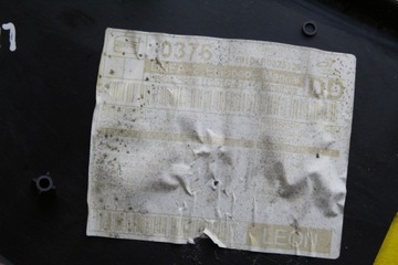 ОБИВКА ДВЕРИ ПРАВАЯ ПЕРЕДНЯЯ LEON II FL 1P0867113