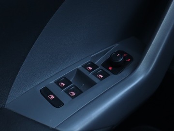 Volkswagen T-Cross SUV 1.0 TSI 115KM 2019 VW T-Cross 1.0 TSI, Salon Polska, 1. Właściciel, zdjęcie 17