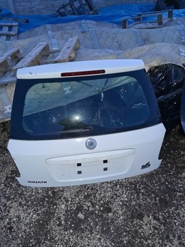 VÍKO KUFRU KUFRU FIAT SEDICI SUZUKI SX4
