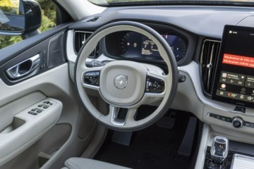 Volvo XC60 II 2025 Volvo XC 60 Plus Dark B5 AWD mild hybrid Benzyna, zdjęcie 21