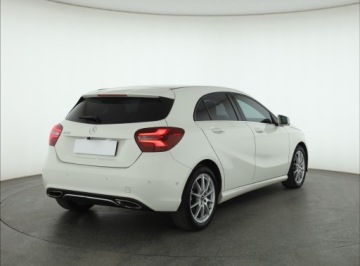 Mercedes Klasa A W176 Hatchback 5d Facelifting 180 122KM 2017 Mercedes A A 180, Salon Polska, Serwis ASO, Skóra, zdjęcie 4