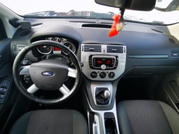Ford Kuga II SUV 2.0 Duratorq TDCi 140KM 2012 FORD KUGA I 2.0 Duratorq TDCi 140KM, Manual,2 x Klucz, Hak, zdjęcie 4
