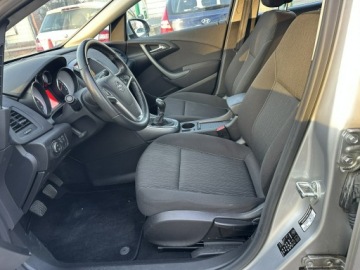 Opel Astra J Sedan 1.6 CDTI ecoFLEX 110KM 2015 Opel Astra Nawigacja/ Zamiana/ Kredyt, zdjęcie 12