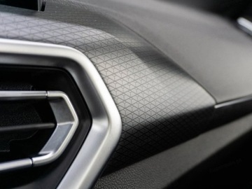 BMW X4 G02 SUV Facelifting 2.0 30i 245KM 2025 BMW X4 xDrive30i M Sport 2.0 245KM, zdjęcie 10