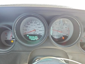 Dodge Challenger III 2010 Dodge Challenger Srt-8 2010 6.1 Benzyna 425KM, zdjęcie 9