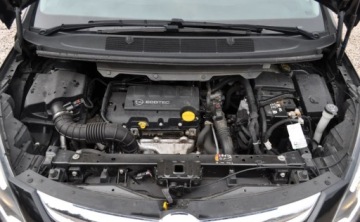 Opel Zafira C Tourer 1.4 Turbo ECOTEC 140KM 2016 Opel Zafira 7 osobowy 1.4 Turbo Benzyna Nawigacja Tempomat Cz. parkowania, zdjęcie 36