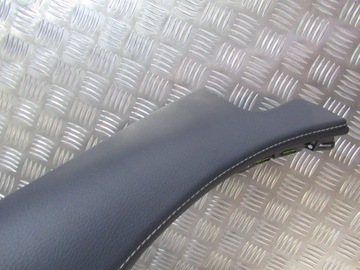 БОКОВАЯ ОБИВКА ЗАДНЯЯ ПРАВАЯ MERCEDES W217 КУПЕ