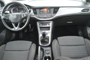 Opel Astra K Sports Tourer 1.4 Turbo 125KM 2019 Opel Astra Sports Tourer z Niemiec,Opłacona, zdjęcie 10