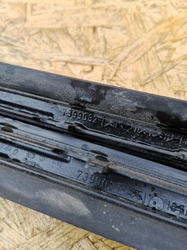 BMW X3 G01 НАКЛАДКА ПЕРЕДНЕГО ОКНА 7399032 7399031