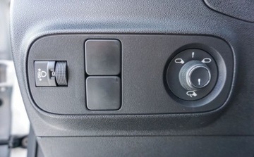 Citroen C3 III Hatchback Facelifting 1.2 PureTech 83KM 2020 Citroen C3 Citroen C3 1,2 PureTech 83 KM 1.2 Benzyna 83KM, zdjęcie 16