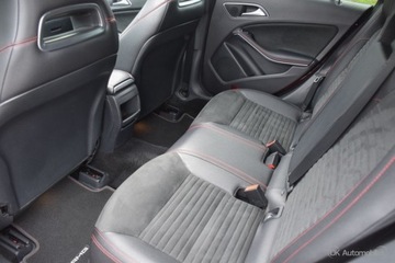 Mercedes CLA C117 Shooting Brake Facelifting 2.0 220 184KM 2017 Mercedes-Benz CLA CLA 220 4-MATIC 184KM Shooting-Brake AMG Panorama Salon, zdjęcie 36