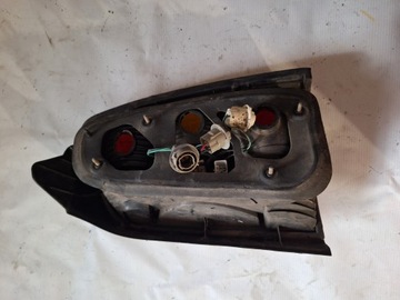 SVĚTLO NISSAN TRAJET LEVÝ ZADNÍ