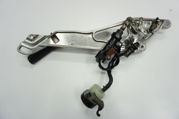 YAMAHA TDM 900 02-12 КОМПЛЕКТ ПРАВОЙ ПОДНОЖКИ