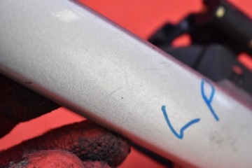 KLIKA LEVÝ PŘEDNÍ 242303 TOYOTA AVENSIS T25 05R