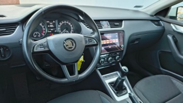 Skoda Octavia III Liftback Facelifting 1.6 TDI 115KM 2018 Skoda Octavia 1.6TDI 115KM Tempomat SalonPL Iwl Cz, zdjęcie 32