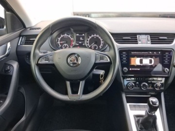 Skoda Octavia III Liftback Facelifting 1.5 TSI ACT 150KM 2018 Skoda Octavia 1.5 TSI GPF ACT Ambition, polski salon, 1.5 Benzyna 150KM, zdjęcie 6