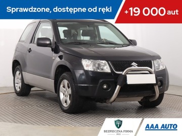 Suzuki Grand Vitara II SUV 1.6 i 16V 106KM 2006 Suzuki Grand Vitara 1.6, GAZ, 4X4, Klima