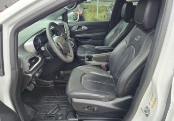 Chrysler Pacifica II 3.6 V6 Hybrid 264KM 2022 Chrysler Pacifica 3.6 eHybrid Touring L/S Skóry Kamery 360 Monitory FV 23%, zdjęcie 26