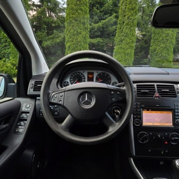 Mercedes Klasa B W245 180 116KM 2010 Mercedes B 180 Klasa B W245 1.7 180 SPORT EDITION, zdjęcie 25