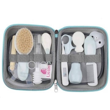 Набор для ухода за ребенком из 15 предметов.