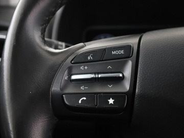 Hyundai Kona I Crossover Facelifting 1.6 GDI Hybrid 141KM 2022 Hyundai Kona XLine+ HEV automat navi kamera, zdjęcie 30