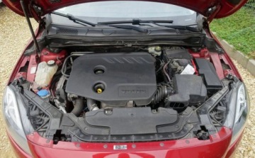 Volvo V40 II Cross Country D2 115KM 2014 Volvo V40 1.6D 115KM Automat Klimatronik Nawigacja Gwarancja Nowe Opony 1.6, zdjęcie 29