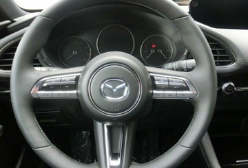 ZAŚLEPKA KIEROWNICY AIRBAG MAZDA 3 BP 2019
