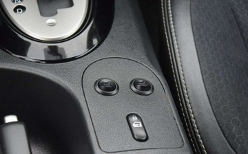 Nissan Qashqai I Crossover Facelifting  2.0 140KM 2013 Nissan Qashqai 2.0B Automat Navi Kamera 360 Sprowadzony Oplacony 2.0, zdjęcie 25