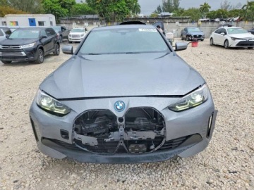 BMW i4 Gran Coupe eDrive 35 286KM 2023 BMW i4 2023 BMW I4 EDRIVE 35 Elektryczny 286KM, zdjęcie 5