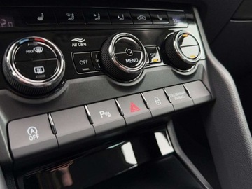 Skoda Karoq Crossover Facelifting 1.5 TSI ACT 150KM 2024 Skoda Karoq tempomat, pakiet winter, czujniki parkowania 1.5 Benzyna 150KM, zdjęcie 27