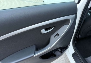 Hyundai i30 II Hatchback 3d 1.6 GDI 135KM 2013 Hyundai i30 Hyundai i30 blue 1.6 GDI YES Gold 1.6 Benzyna 135KM, zdjęcie 21