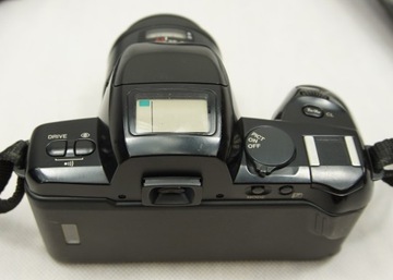 PENTAX Z-70 с объективом, крышкой и фильтром