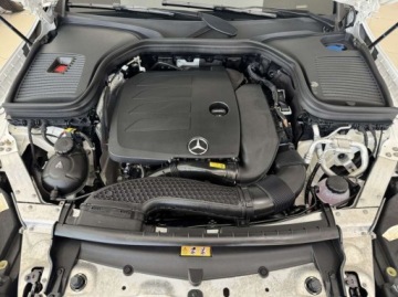 Mercedes GLC C254/X254 2022 Mercedes-Benz GLC 200 4-Matic Kamera cofania Asystent parkowania Nawiga, zdjęcie 18