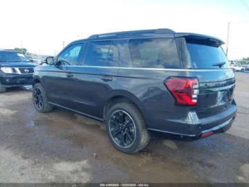 Ford Expedition III 2022 Ford Expedition Limited 2022 3.5 Benzyna 400KM, zdjęcie 3