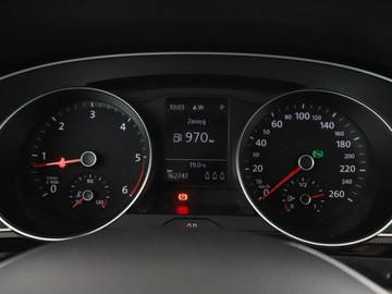 Volkswagen Passat B8 Variant 2.0 TDI BlueMotion SCR 150KM 2016 Volkswagen Passat Comfortline BlueMotion 150KM, zdjęcie 21