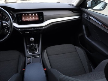 Skoda Octavia IV Scout 1.5 TSI ACT 150KM 2021 Skoda Octavia 1.5 TSI, Salon Polska, zdjęcie 7