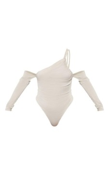 БЕЖЕВЫЙ ГЛАДКИЙ БОДИ PRETTYLITTLETHING 40