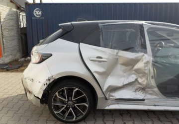 Toyota Corolla XII Hatchback 1.8 Hybrid 122KM 2019 Toyota Corolla Okazja 1.8 Hybryda 122KM, zdjęcie 9